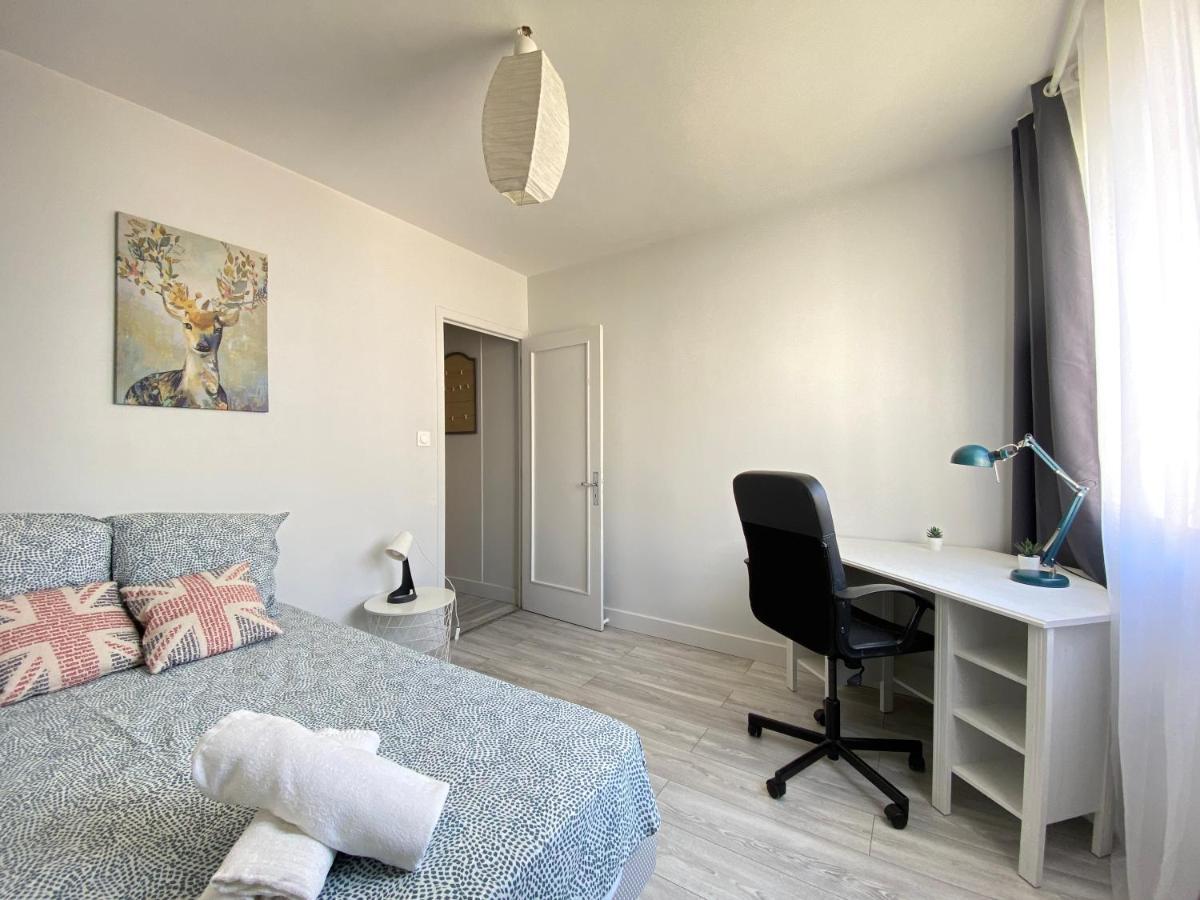 Cosy, Spacieux Avec 3 Et Espaces De Travail - Pres Bas Appartement Clermont-Ferrand